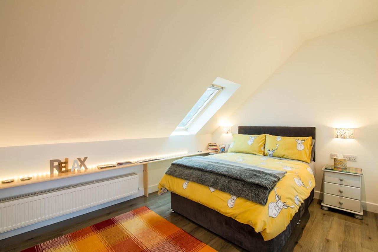 Allt Mor Rentals - Chalet With Hot Tub, And Studio Apartment No Hot Tub Roybridge Kültér fotó