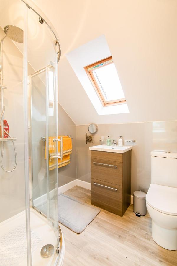 Allt Mor Rentals - Chalet With Hot Tub, And Studio Apartment No Hot Tub Roybridge Kültér fotó